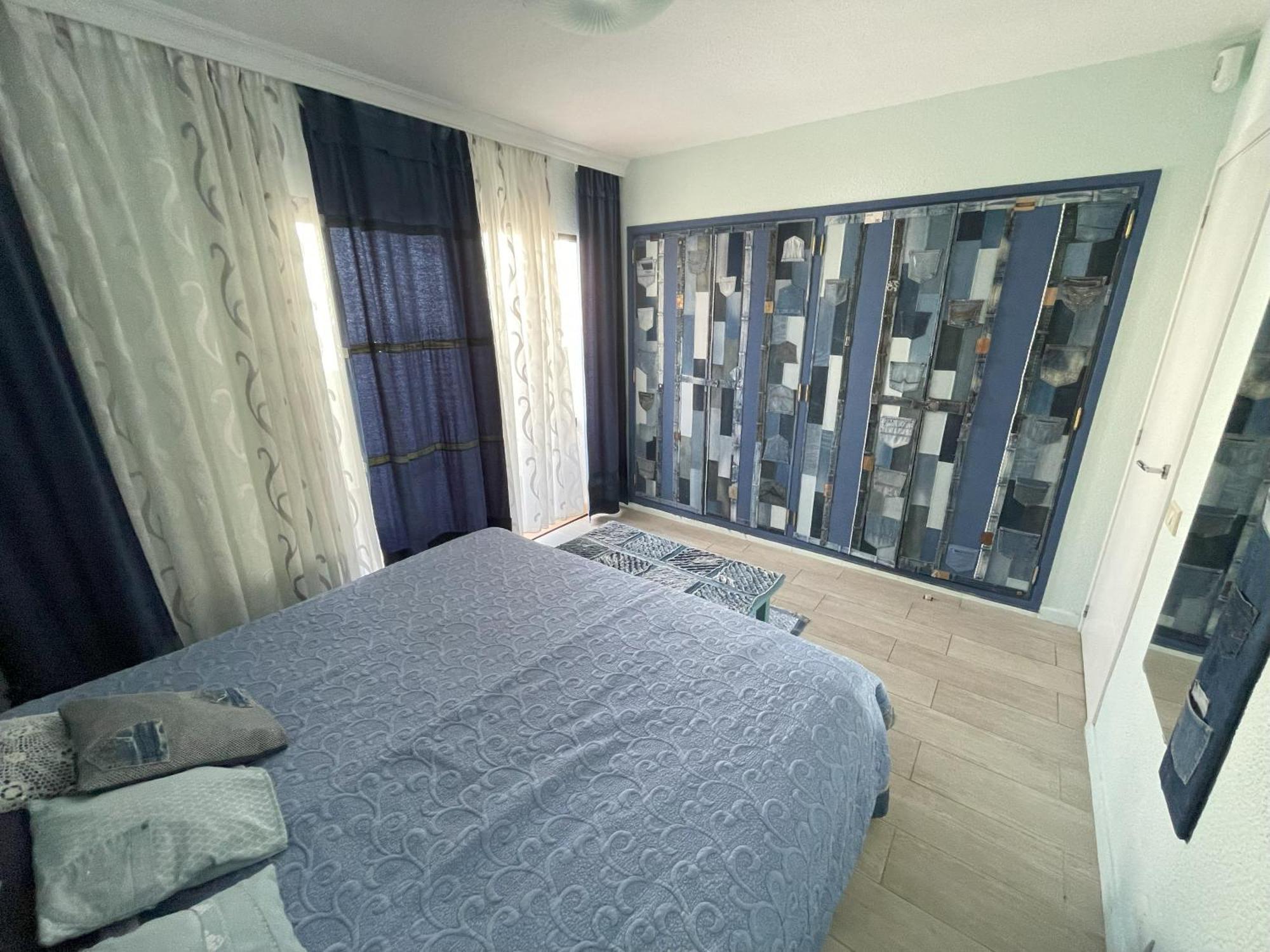 Fine Art Jeans Apartment Arona  Ngoại thất bức ảnh